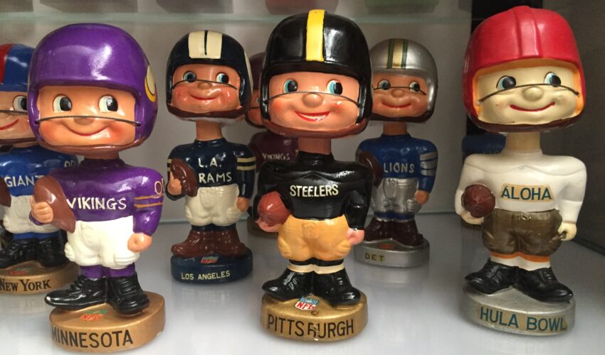 How to determine how to build your bobblehead collection