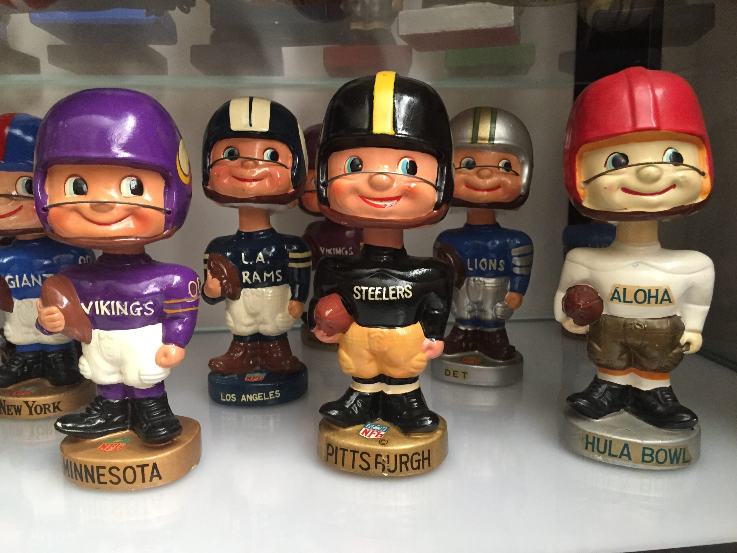 How to determine how to build your bobblehead collection