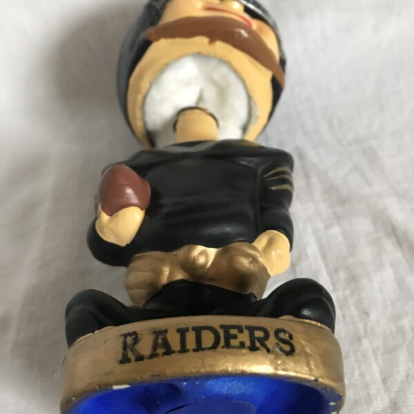 Oakland Raiders Baggy Shirt Toes Up Extremely Scarce AFL Nodder 1962 Vintage Bobblehead